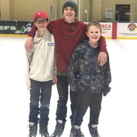 Meet your Posher, Damien - Picture 1 of 1